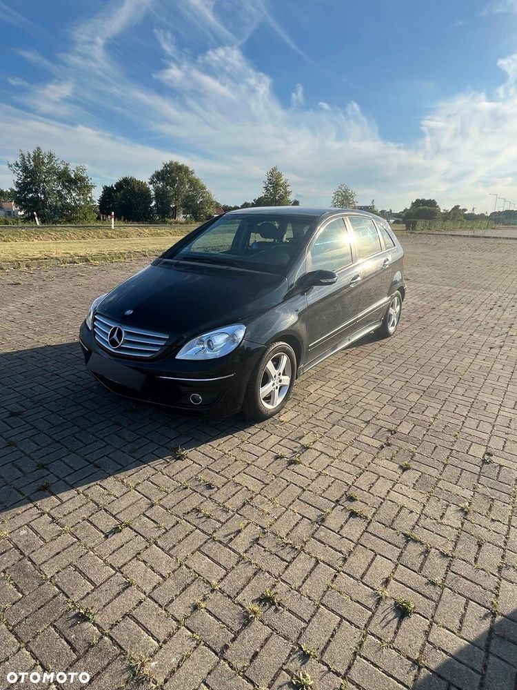 Mercedes-Benz Klasa B 200 CDI - 1