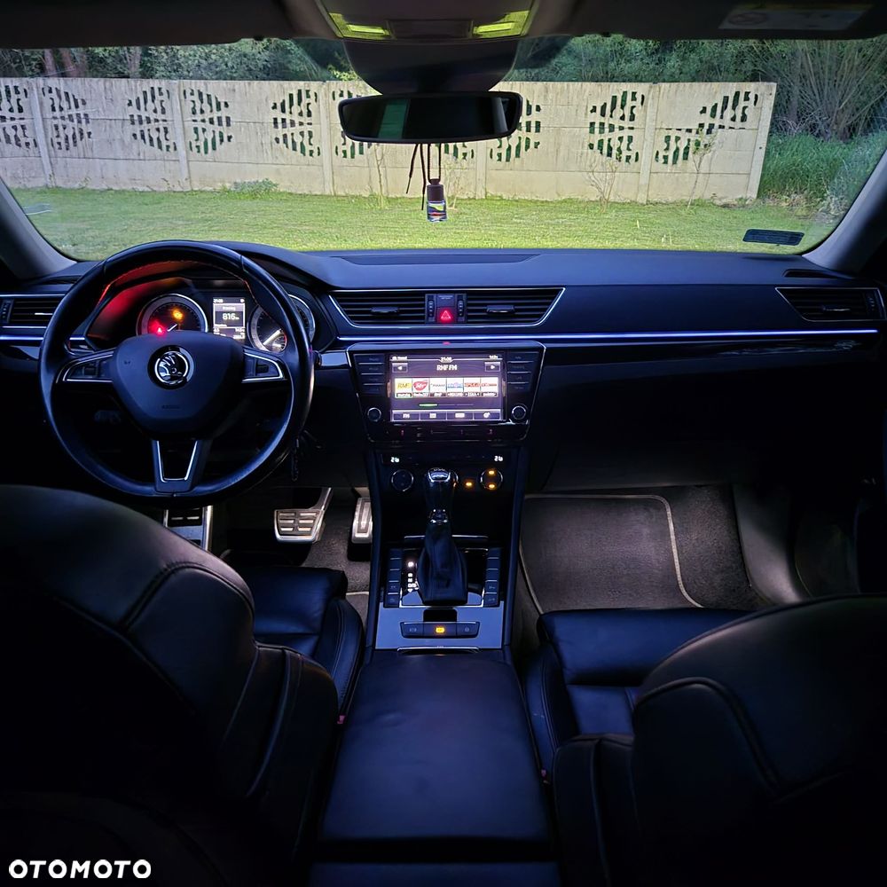 Skoda Superb 2.0 TDI L&K DSG - 12