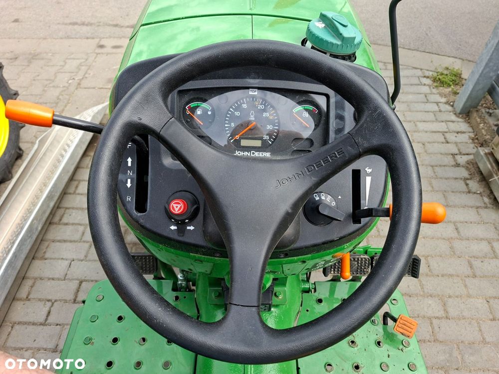 John Deere 3028 En 4X4 - 14