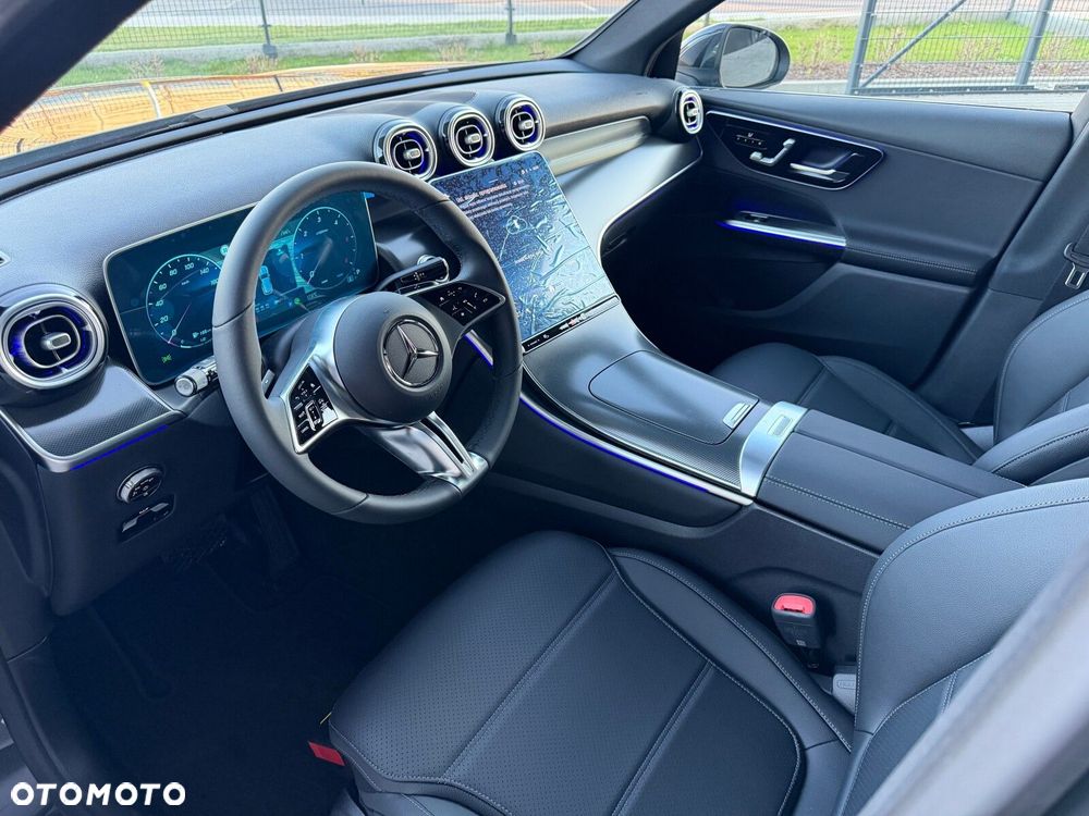 Mercedes-Benz GLC - 21