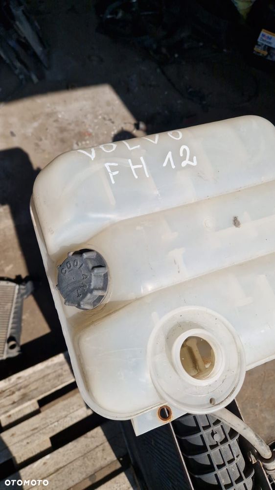 Chłodnica Volvo FH 12 - 4