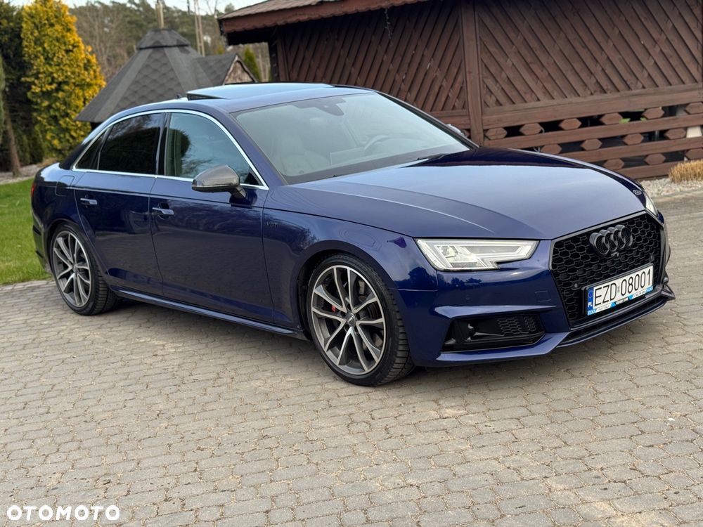 Audi S4 Limousine - 1