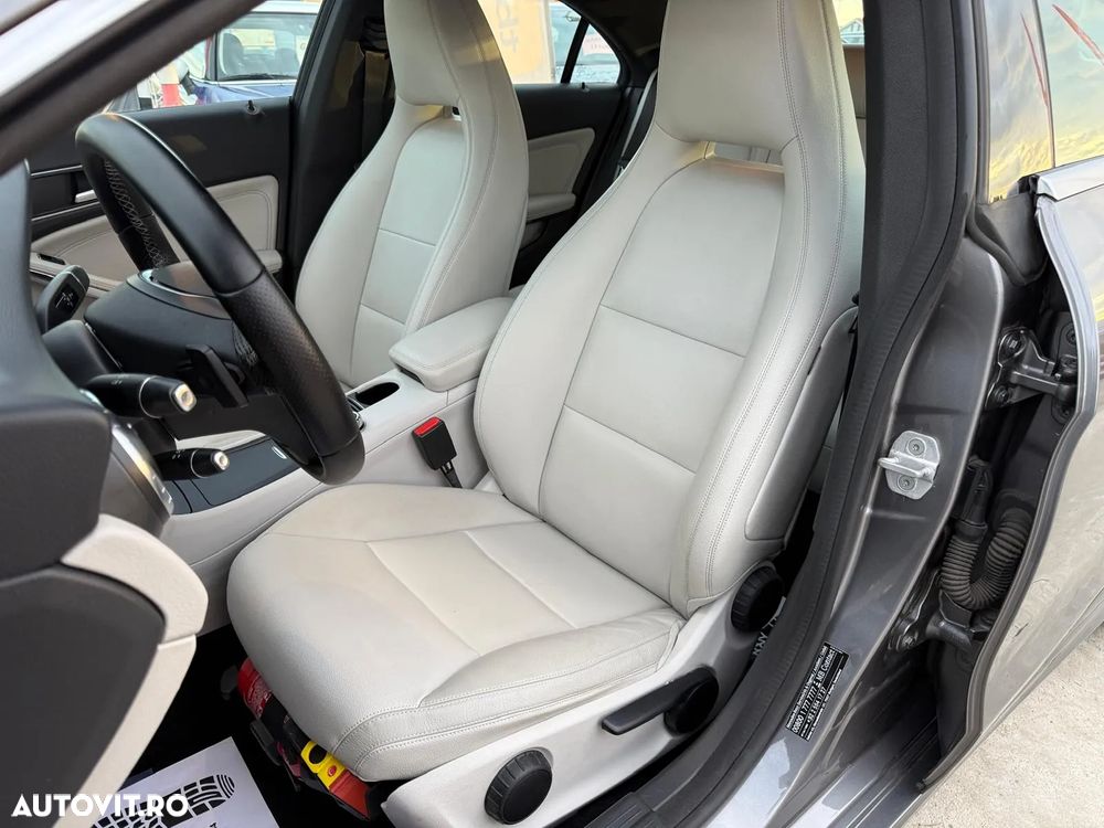 Mercedes-Benz CLA 200 CDI 7G-DCT Urban - 17