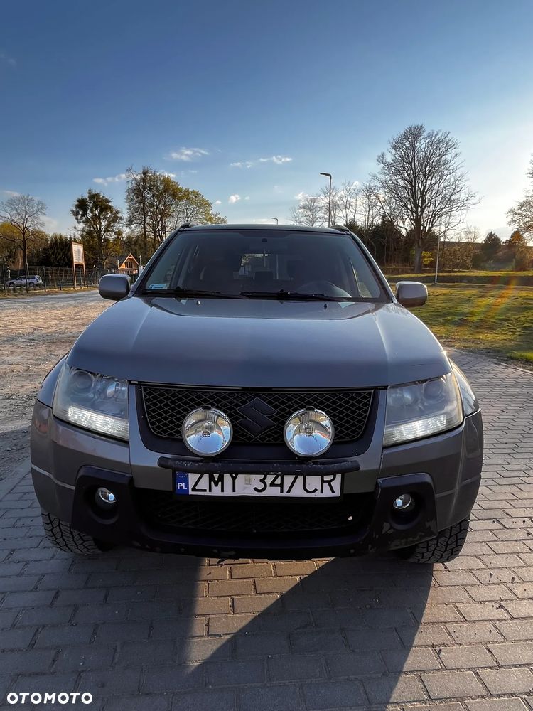 Suzuki Grand Vitara 2.0 - 1