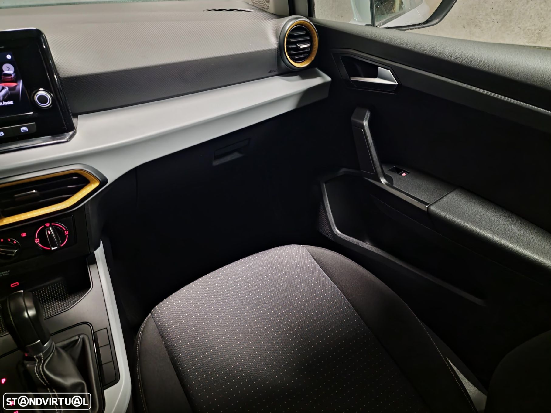 SEAT Arona 1.0 TSI Style DSG - 19