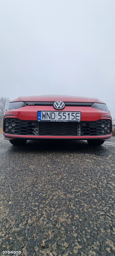 Volkswagen Golf - 6