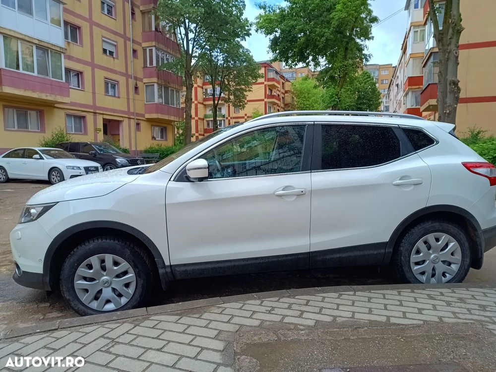 Nissan Qashqai 1.5 DCI TEKNA - 6