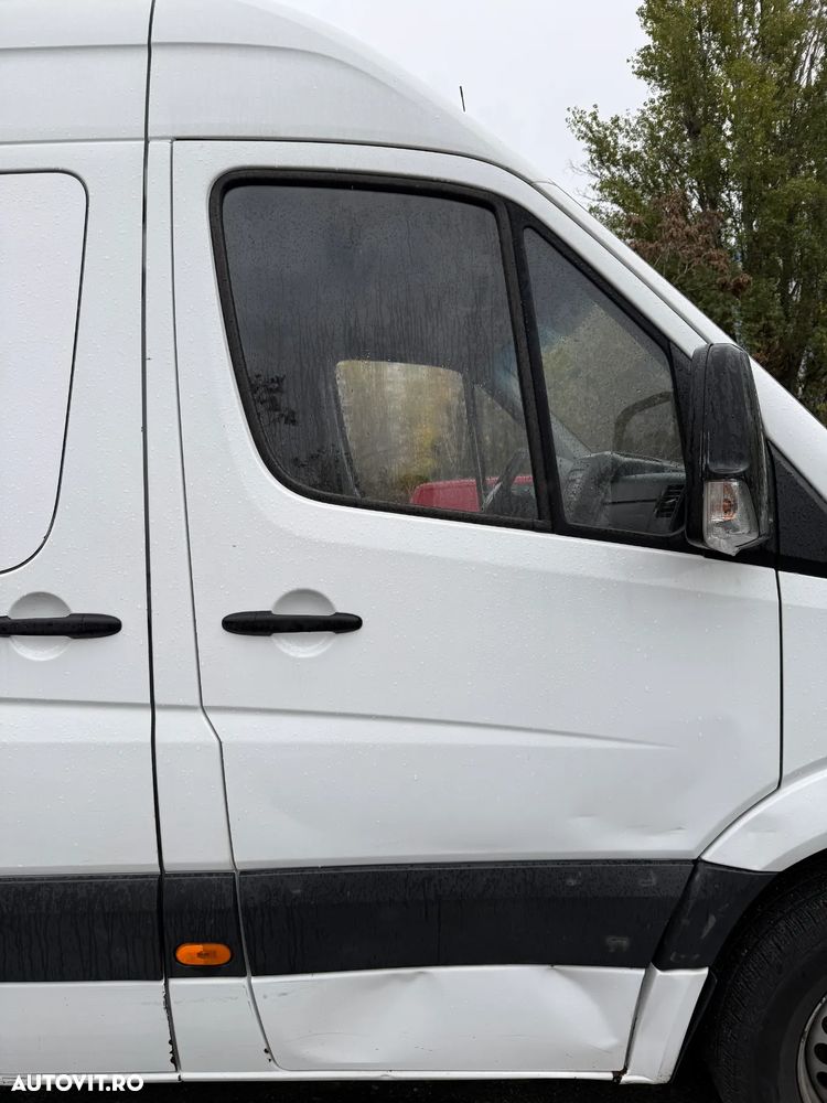 Mercedes-Benz Sprinter - 15