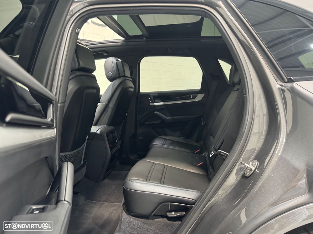 Porsche Cayenne E-Hybrid - 8