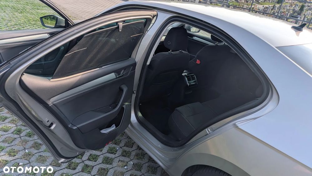 Skoda Superb 1.4 TSI ACT Ambition - 13
