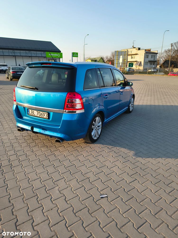 Opel Zafira 2.0 T OPC - 4
