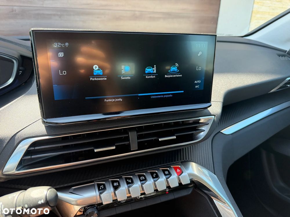 Peugeot 3008 - 16