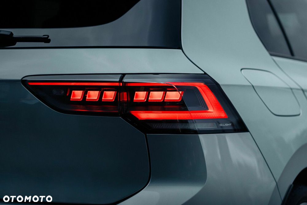 Volkswagen Golf - 20