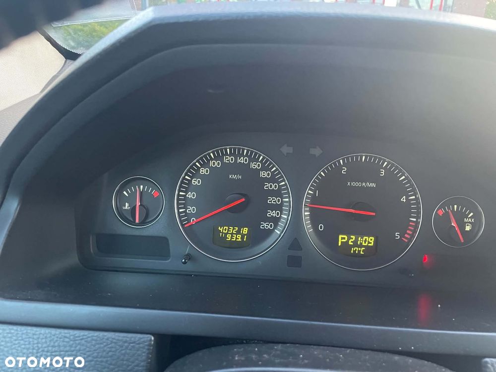 Volvo XC 90 D5 Automatik Comfort - 10