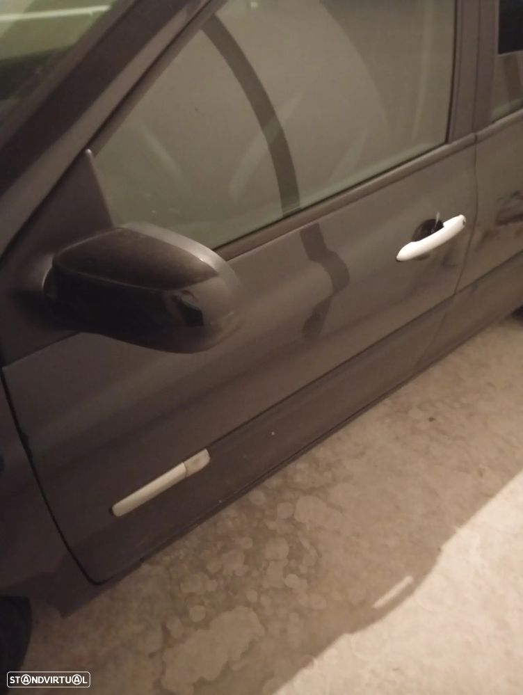 Renault Clio Sport Tourer - 9