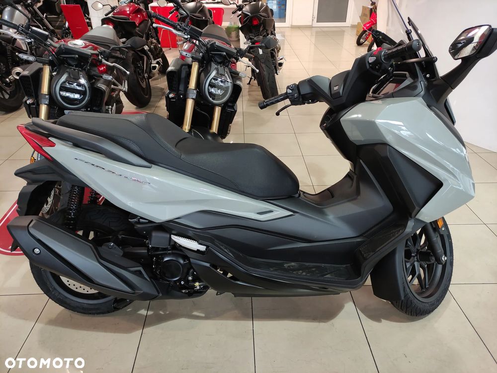 Honda NSS - 4
