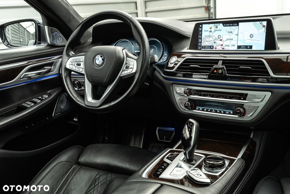 BMW Seria 7 740Li xDrive - 35