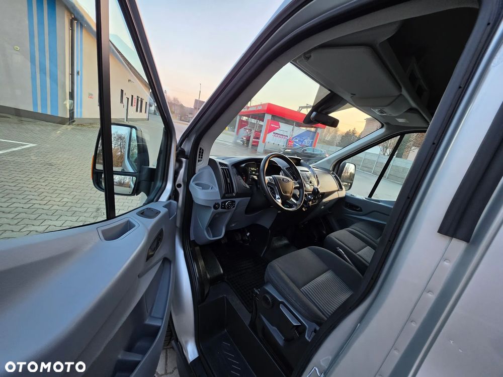 Ford Transit - 19