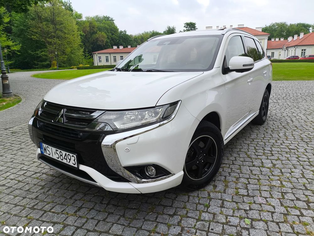 Mitsubishi Outlander 2.0 4WD Top - 1