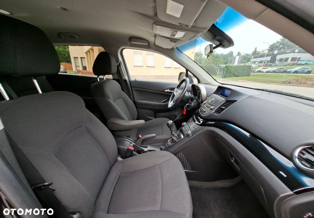 Chevrolet Orlando - 14
