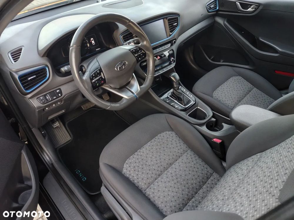 Hyundai IONIQ - 6