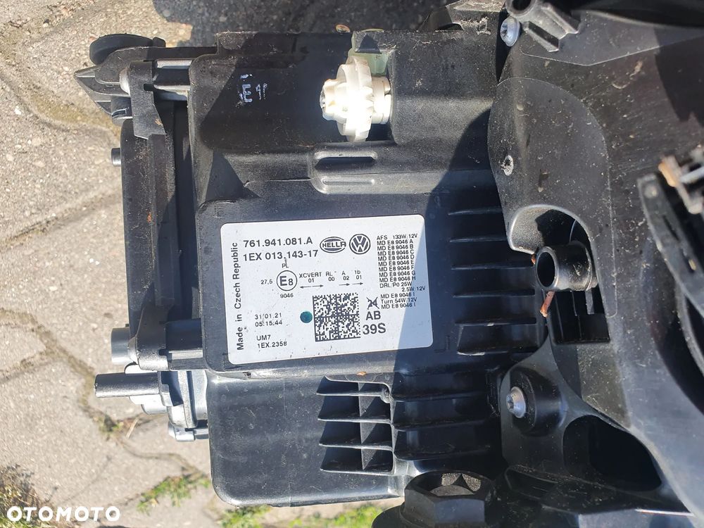 LAMPA PRZEDNIA LEWA VW TOUAREG III FULL LED USZKODZONY KLOSZ 761941081A - 6