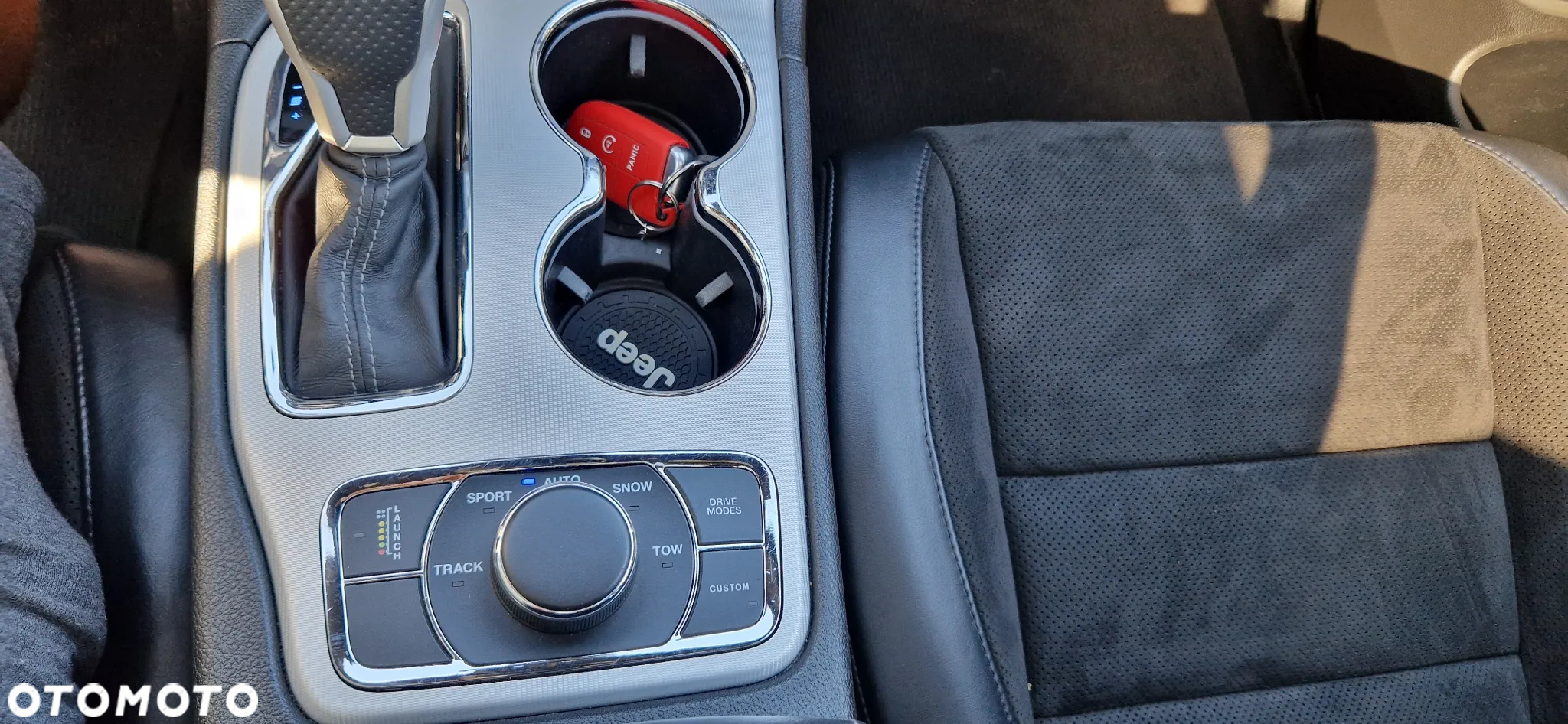 Jeep Grand Cherokee - 14