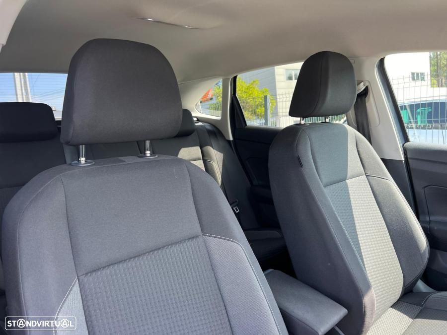 VW Taigo 1.0 TSI - 11