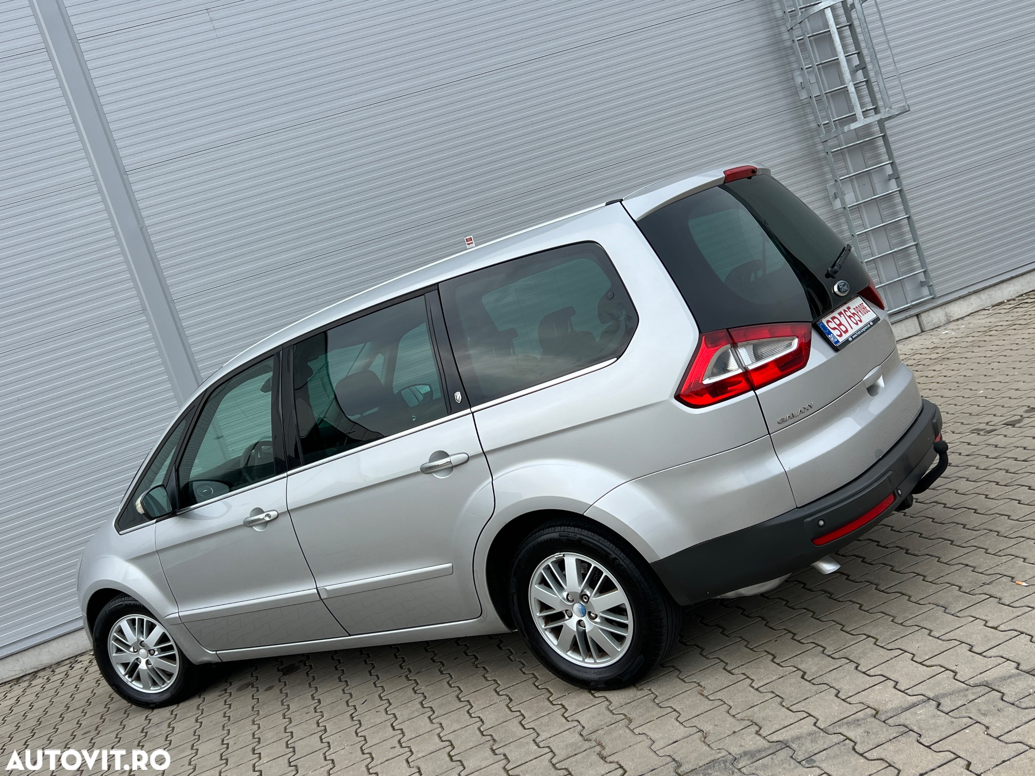Ford Galaxy 2.0 TDCi DPF Ghia - 6
