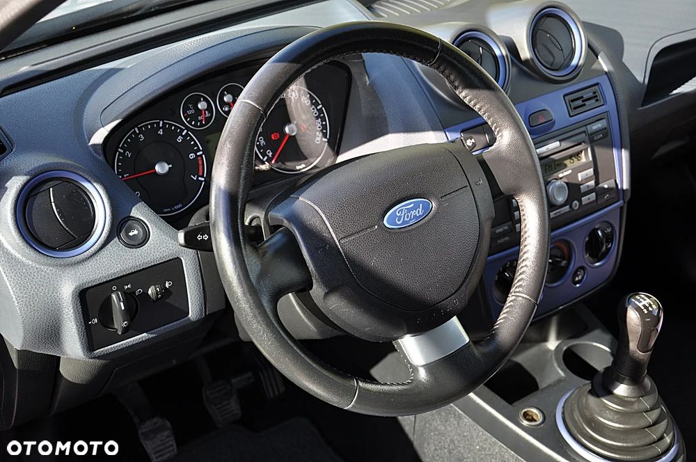 Ford Fiesta 1.3 Style - 14