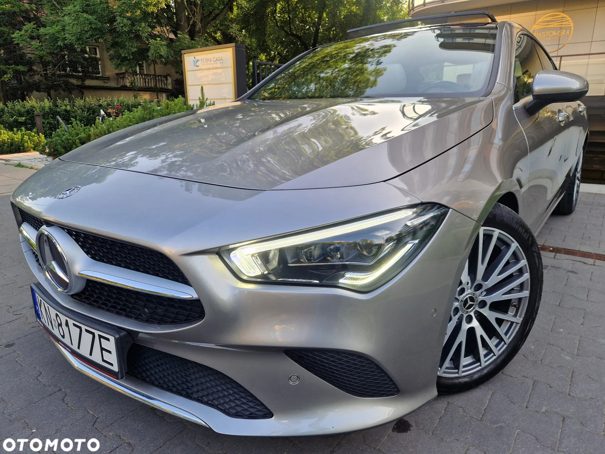 Mercedes-Benz CLA 220 4-Matic 7G-DCT - 2