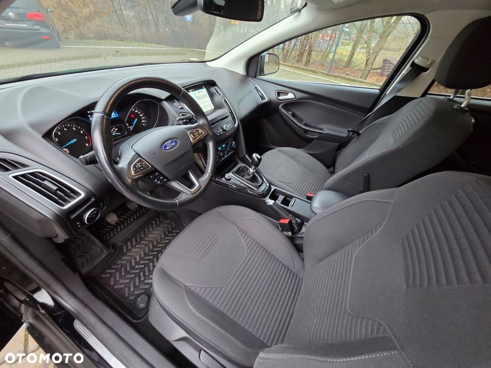 Ford Focus 1.0 EcoBoost Titanium - 6