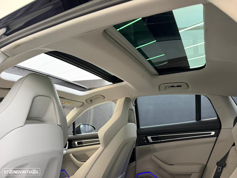 Porsche Panamera 4 E-Hybrid Platinum Edition - 16