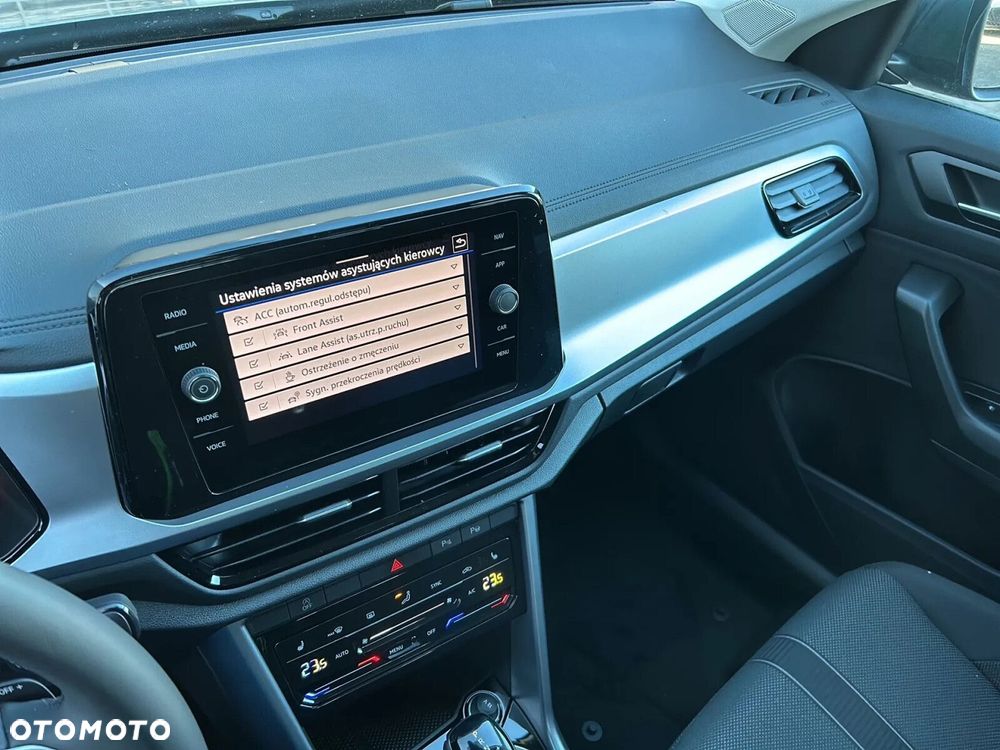 Volkswagen T-Roc - 15