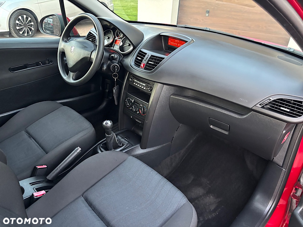 Peugeot 207 1.4 Trendy - 33