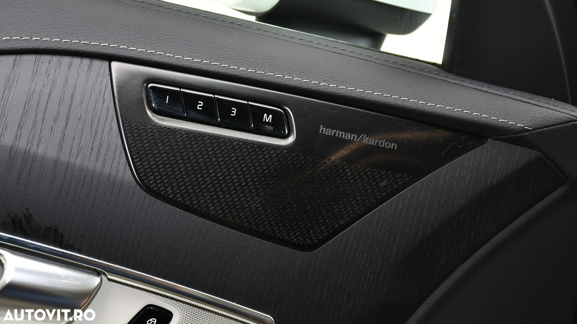 Volvo XC 90 T8 AWD Recharge Geartronic Inscription - 24