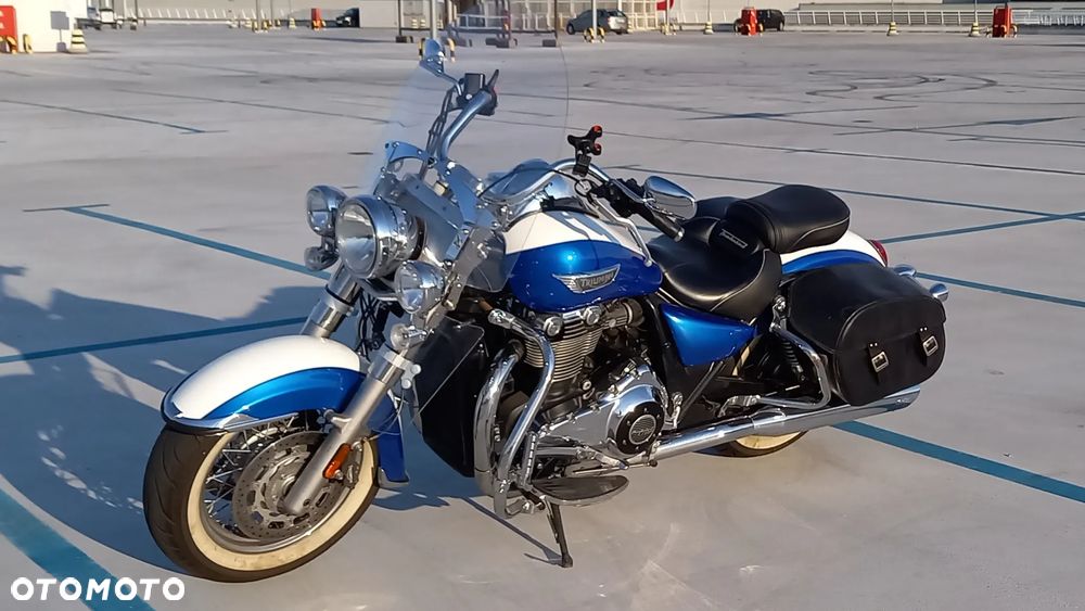 Triumph Thunderbird - 4