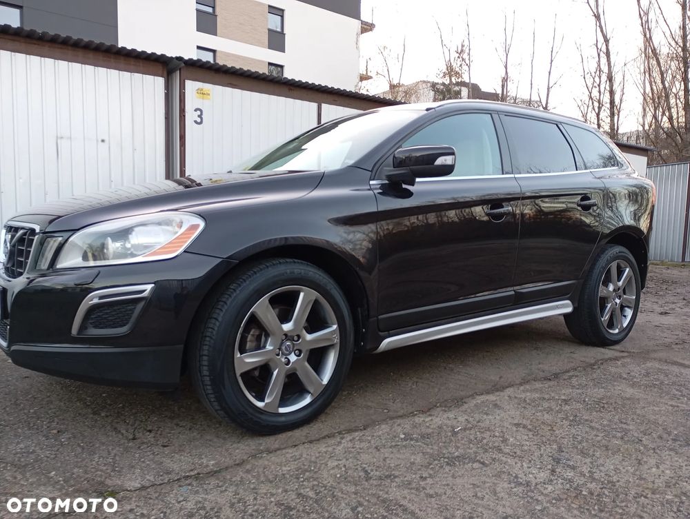 Volvo XC 60 - 1
