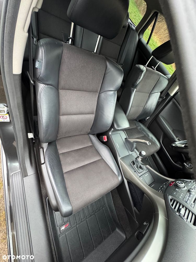 Honda Accord 2.4 Type S - 17