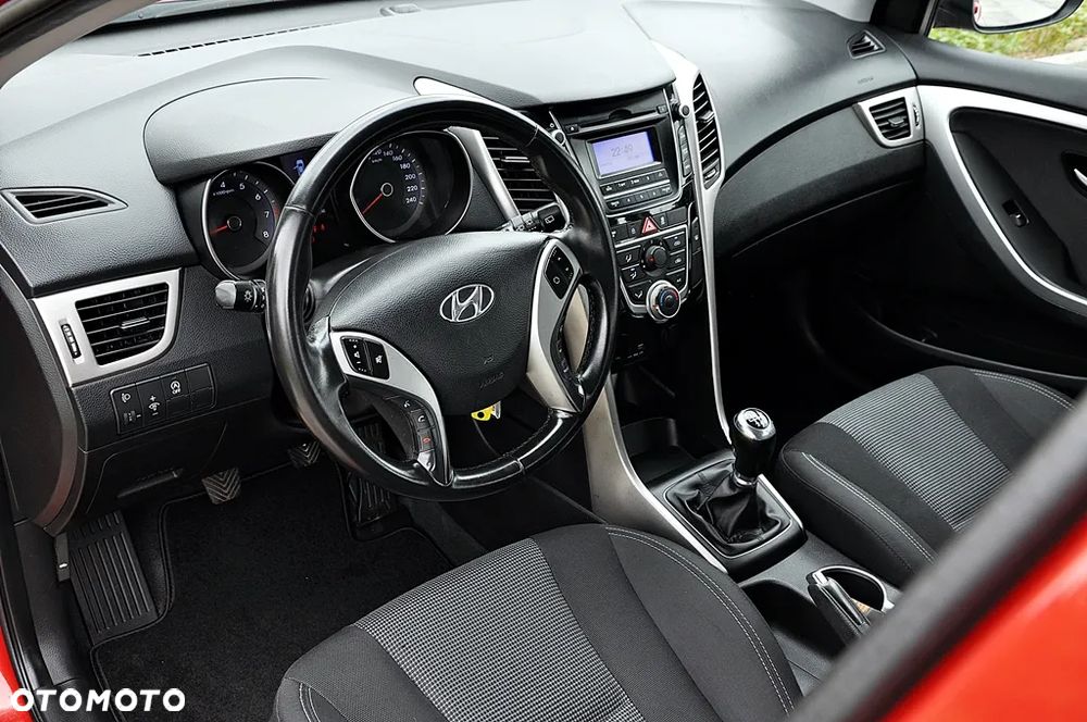 Hyundai i30 1.6 GDI BlueDrive Comfort - 13