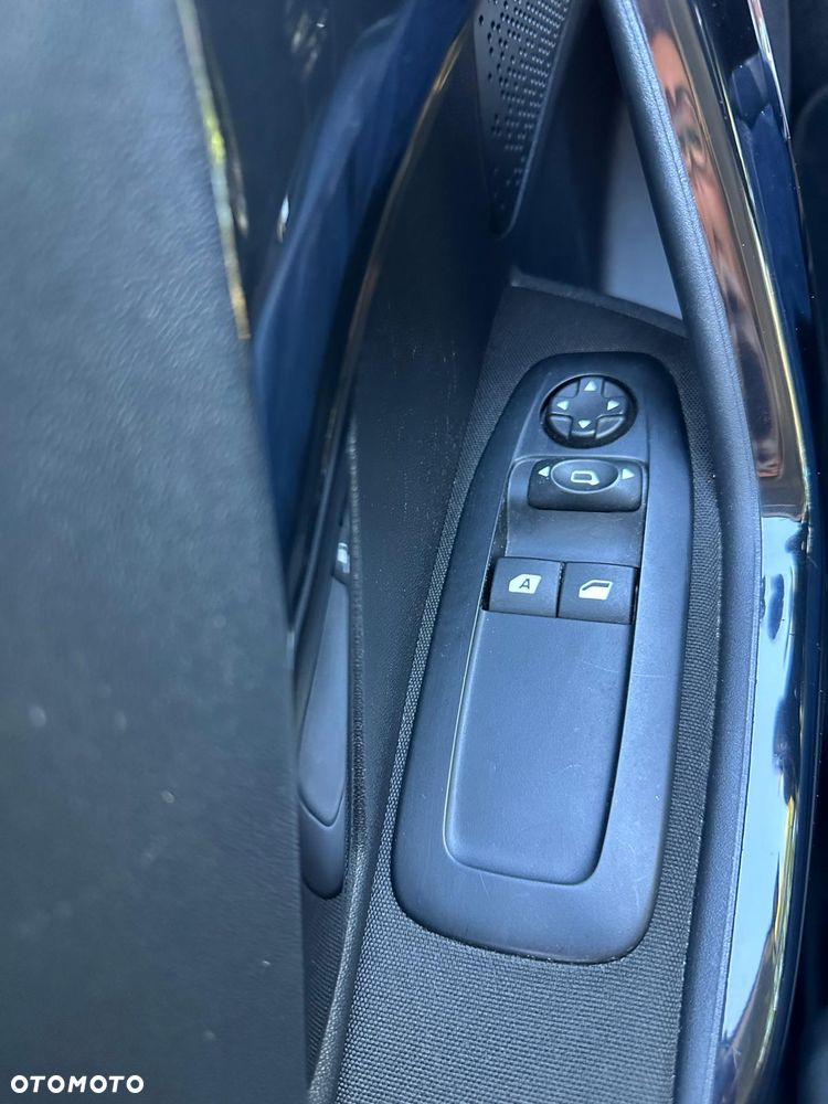 Peugeot 208 1.2 VTi Active ETG5 - 11