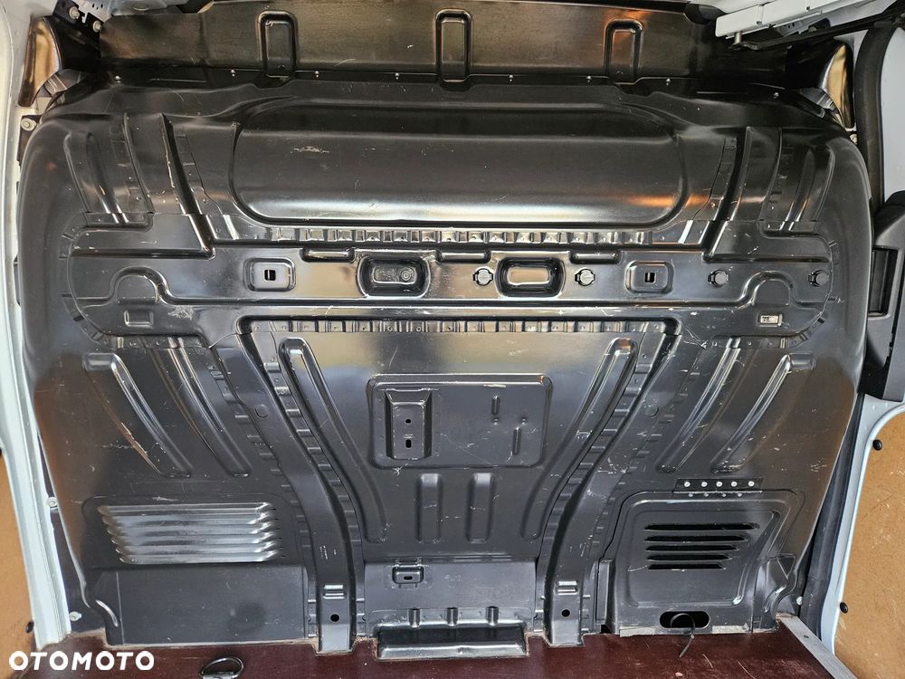 Ford Transit connect - 25