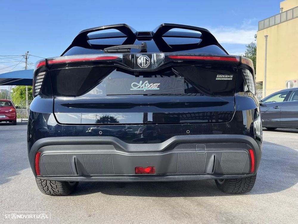 MG MG4 64 kWh Luxury - 53