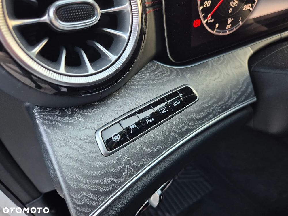 Mercedes-Benz CLS - 37