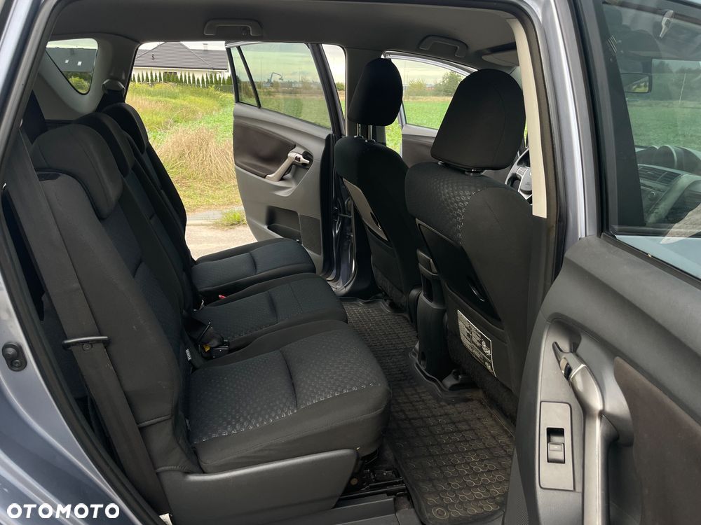 Toyota Verso 2.0 D-4D - 12