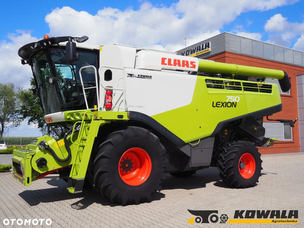Claas Lexion 750 GPS + V770