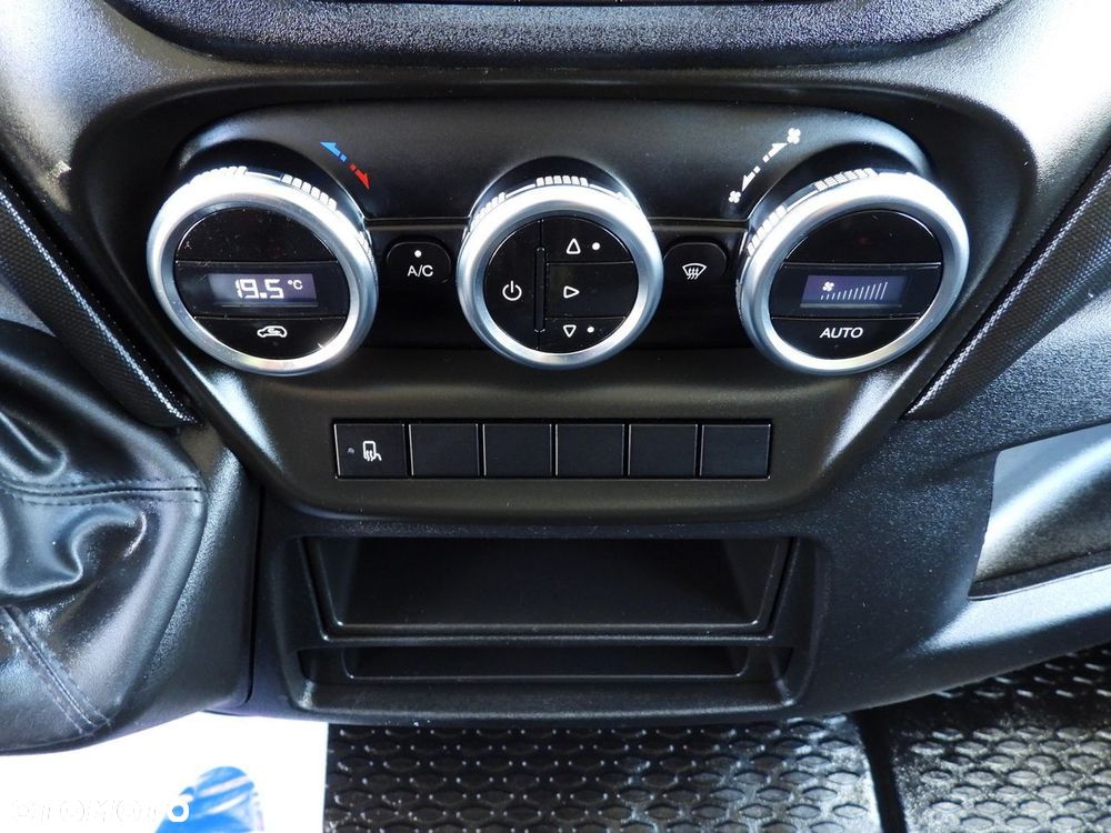 Iveco DAILY 35C16 KONTENER WINDA 8 PALET TEMPOMAT BLIŹNIACZE KOŁA KLIMATYZACJA  160KM - 37