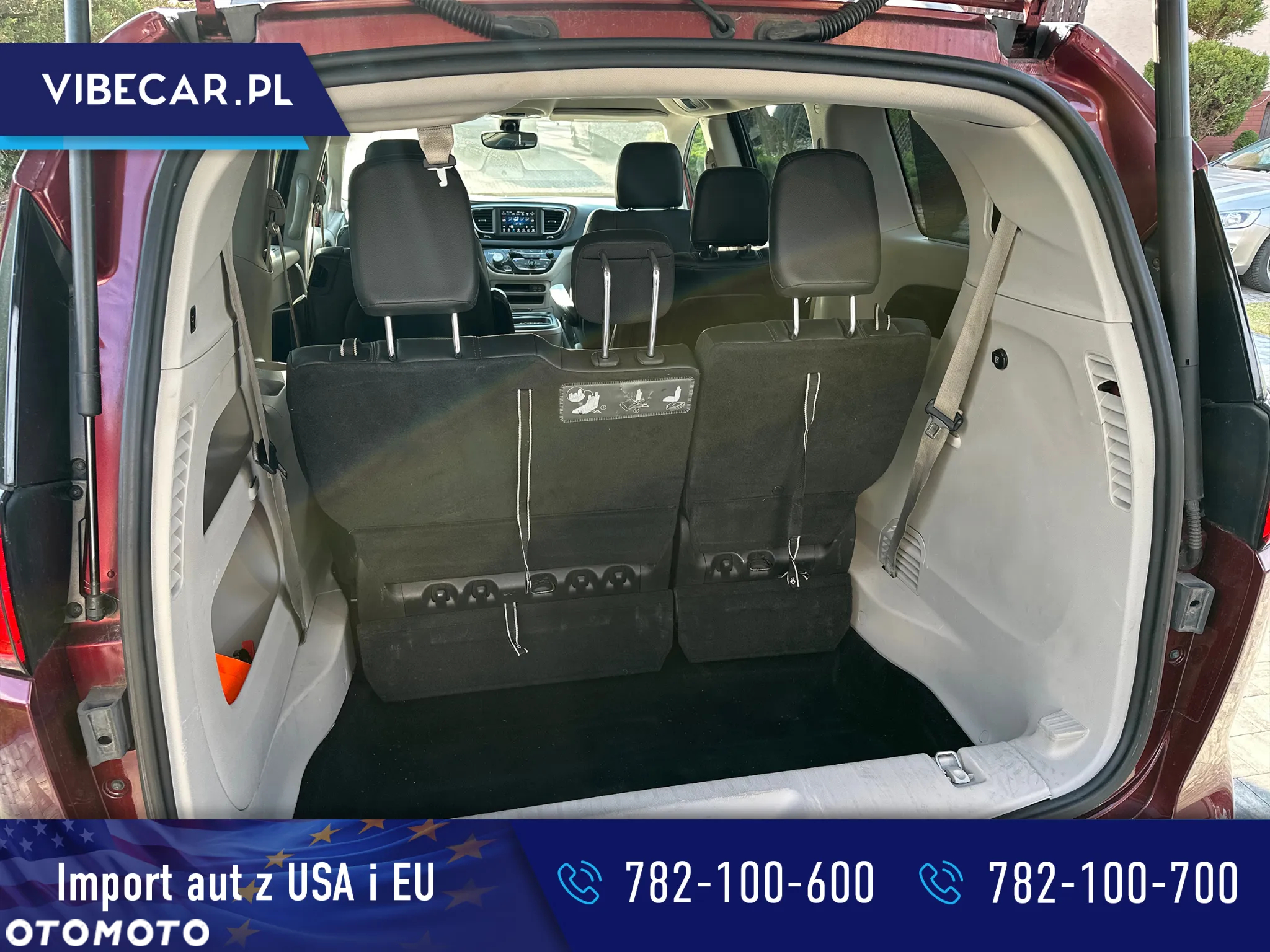 Chrysler Pacifica - 11