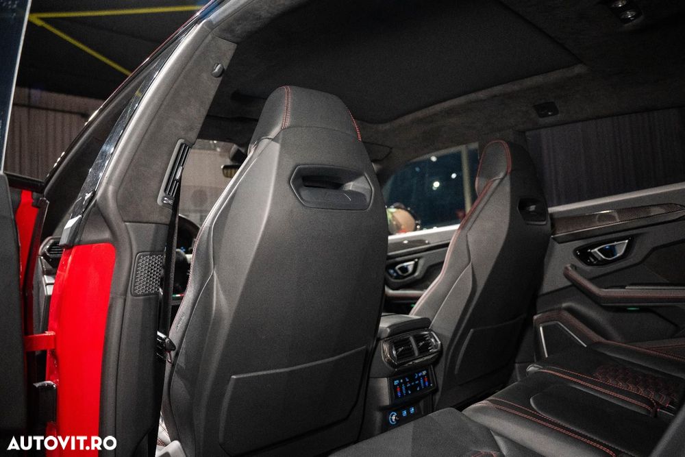 Lamborghini URUS - 27