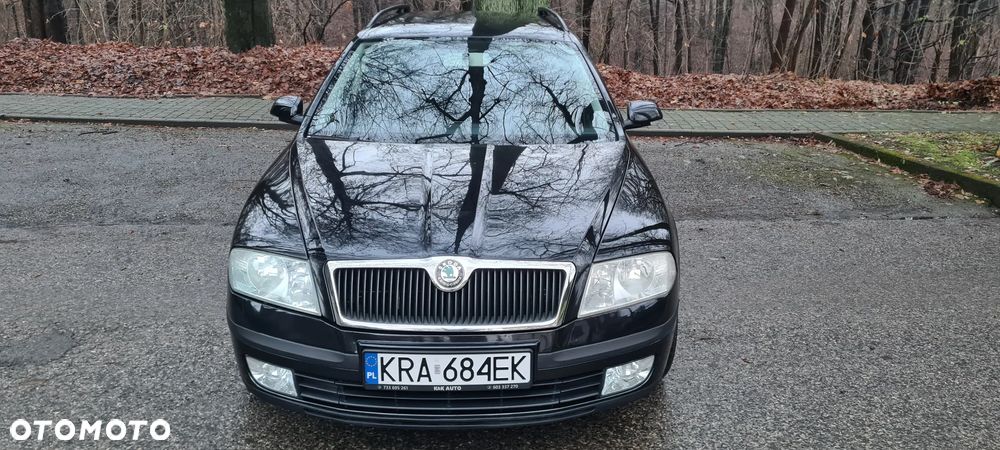 Skoda Octavia 1.6 Combi - 9